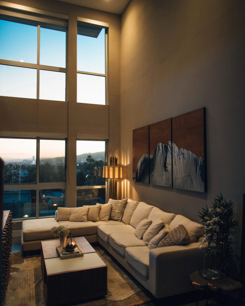 roberto-nickson-rEJxpBskj3Q-unsplash